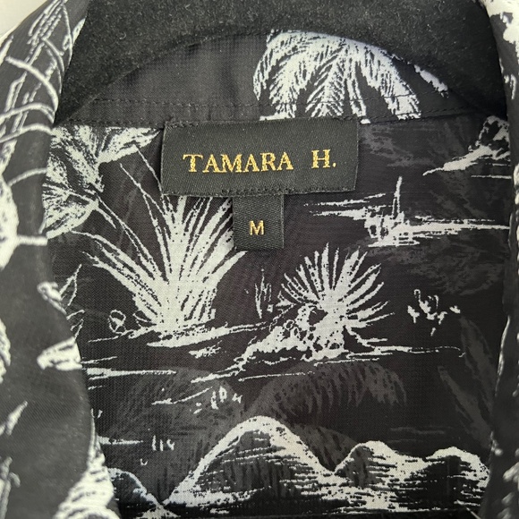 Black & White Sheer Safari Long sleeve Button Up Tunic Top - Picture 4 of 13